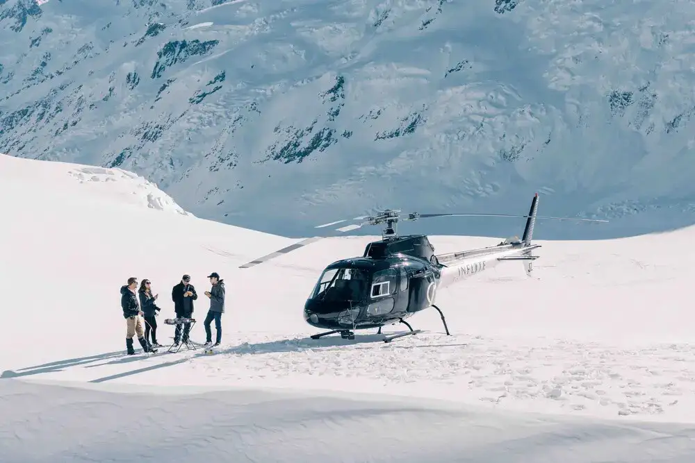 Tasman Glacier Helicopter Picnic – Amongst the Peaks