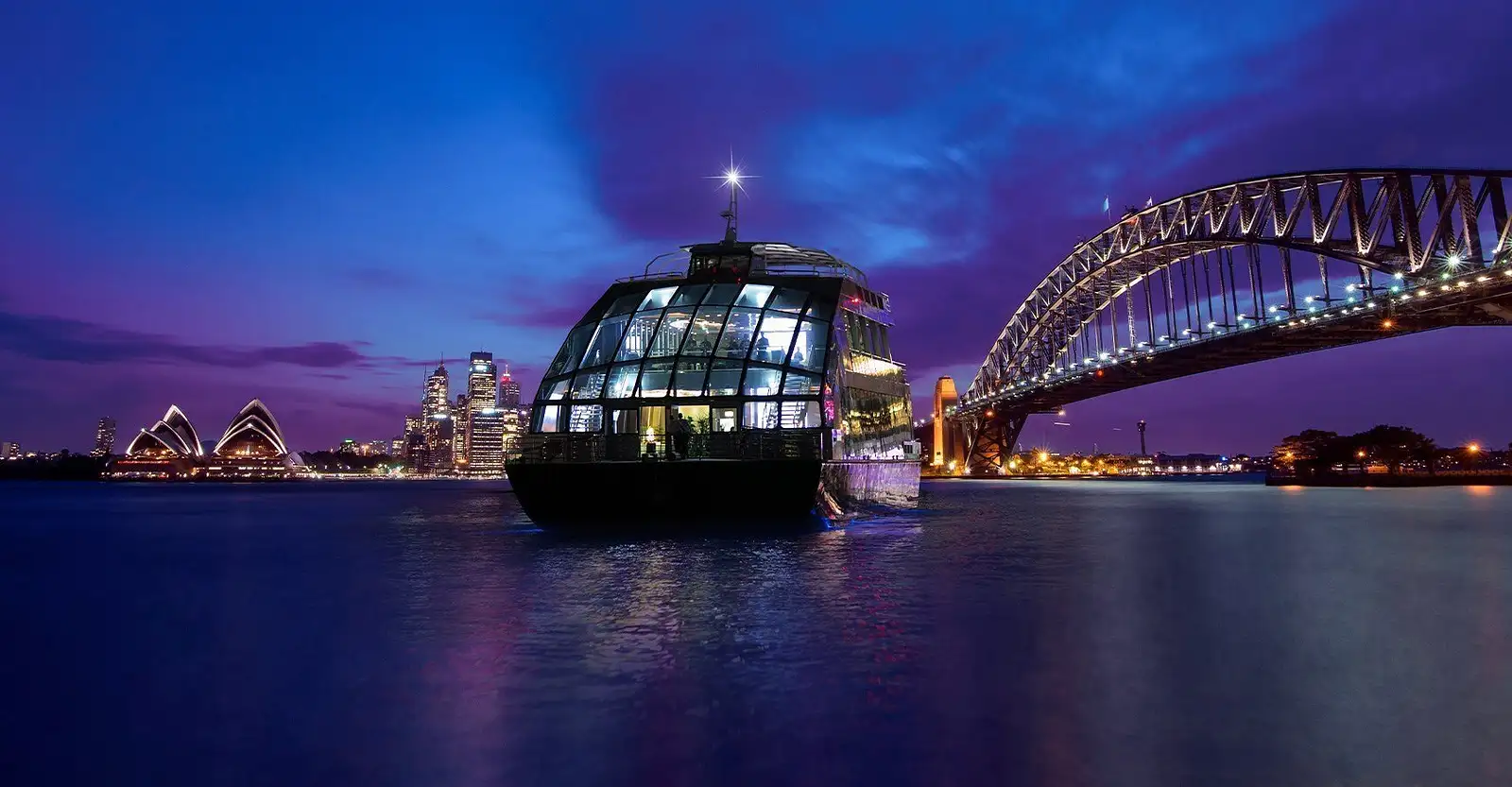 Sydney Harbour 2-Hour Glass Boat Dinner Cruise