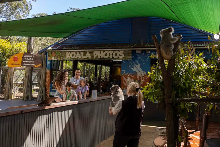 Dreamworld Rivertown Jungle Rush Attraction