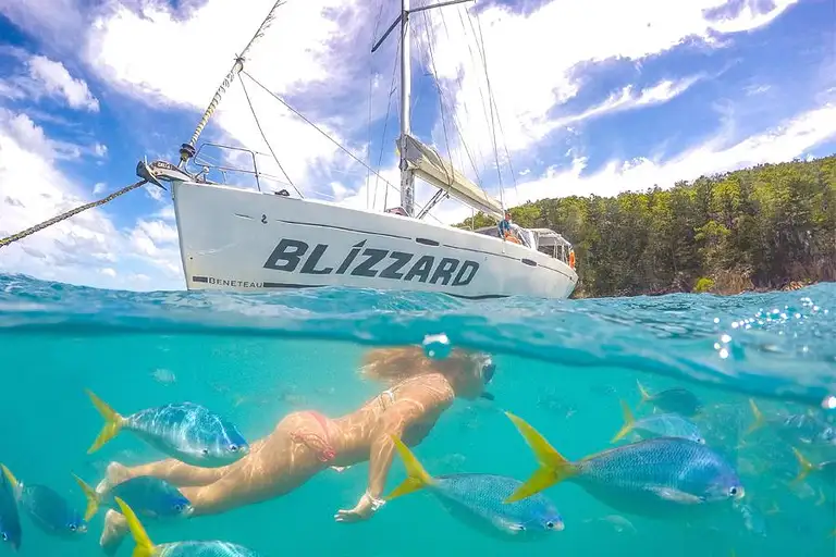 Whitsundays sailing tour deals